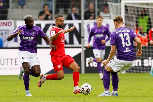 Fußball 3. Liga 10.Spieltag , Erzgebirge Aue - Rot-Weiss Essen am 05.10.2025 im Erzgebirgsstadion in Aue Ramin Safi ( Rot-Weiss Essen )