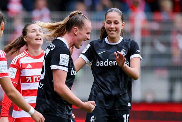 Luca Birkholz (SC Freiburg) bejubelt ihren Treffer zum 0:2 mit Maj Schneider (SC Freiburg), Google Pixel Frauen-Bundesliga, 1. FC Union Berlin vs SC Freiburg, Stadion An der Alten Foersterei am 05. October 2025 in Berlin, Deutschland. (Foto von Marco Steinbrenner DeFodi Images) Luca Birkholz (SC Freiburg) celebrates after scoring her teams second goal with Maj Schneider (SC Freiburg), Google Pixel Frauen-Bundesliga, 1. FC Union Berlin vs SC Freiburg, Stadion An der Alten Foersterei, October 5, 2025 in Berlin, Germany. (Photo by Marco Steinbrenner DeFodi Images) DFB DFL REGULATIONS PROHIBIT ANY USE OF PHOTOGRAPHS AS IMAGE SEQUENCES AND OR QUASI-VIDEO. Luca Birkholz SC Freiburg celebrates her 0 2 goal with Maj Schneider SC Freiburg , Google Pixel Frauen Bundesliga, 1 FC Union Berlin vs SC Freiburg, Stadion An der Alten Foersterei, October 05, 2025 in Berlin, Germany Photo by Marco Steinbrenner DeFodi Images Luca Birkholz SC Freiburg celebrates after scoring her teams second goal with Maj Schneider SC Freiburg , Google Pixel Womens Bundesliga, 1 FC Union Berlin vs SC Freiburg, Stadion An der Alten Foersterei, October 5, 2025 in Berlin, Germany Photo by Marco Steinbrenner DeFodi Images DFB DFL REGULATIONS PROHIBIT ANY USE OF PHOTOGRAPHS AS IMAGE SEQUENCES AND OR QUASI VIDEO