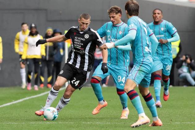 Jakub Piotrowski during the Serie A soccer match between Udinese and Cagliari at the Bluenergy Stadium in Udine, north east Italy - Sunday, October 05,2026 - soccer  Copyright: xAndreaxBressanutti LaPressex