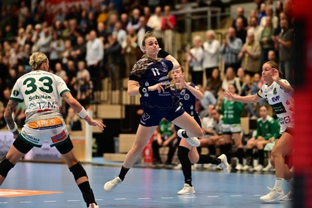 Handball I Frauen I Saison 2025-2026 I 1. HBF I 4. Spieltag I Buxtehuder SV - FRISCH AUF Göppingen I 05.10.2025 Wurf Isabelle Dölle (11, Buxtehuder Sportverein) Buxtehude Halle Nord Niedersachsen Deutschland Copyright: xLobeca FelixxSchlikisx