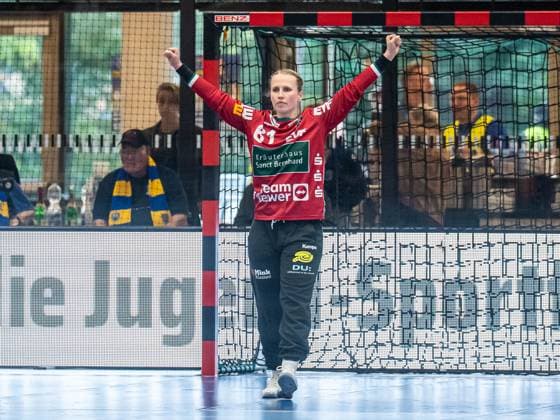 Celina Meissner (Frisch Auf Frauen, 61) jubelt nach einer Parade, Buxtehuder SV vs. Frisch Auf Goeppingen, Handball, 1. Bundesliga, Spielzeit 2025 2026, 05.10.2025 Buxtehuder SV vs. Frisch Auf Goeppingen, Handball, 1. Bundesliga, Spielzeit 2025 2026, 05.10.2025 Buxtehude Copyright: xEibner-Pressefoto MichaelxSchmidx EP_MST