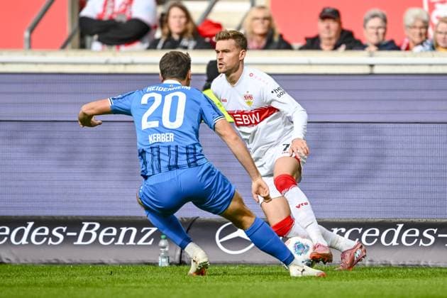Luca Kerber (1. FC Heidenheim 1846) und Maximilian Mittelstädt (VfB Stuttgart) im Zweikampf waehrend des spiels der Bundesliga zwischen VfB Stuttgart und 1. FC Heidenheim 1846, MHPArena Stuttgart am 05. October 2025 in Stuttgart, Deutschland. (Foto von Harry Langer DeFodi Images) +++ Luca Kerber (1. FC Heidenheim 1846) und Maximilian Mittelstädt (VfB Stuttgart) battle for the ball during the Bundesliga match between VfB Stuttgart and 1. FC Heidenheim 1846 at MHPArena Stuttgart on October 5, 2025 in Stuttgart, Germany. (Photo by Harry Langer DeFodi Images) DFL regulations prohibit any use of photographs as image sequences and or quasi-video. (Photo by Harry Langer DeFodi Images) DFL regulations prohibit any use of photographs as image sequences and or quasi-video. Luca Kerber 1 FC Heidenheim 1846 and Maximilian Mittelstädt VfB Stuttgart in a duel during the Bundesliga match between VfB Stuttgart and 1 FC Heidenheim 1846, MHPArena Stuttgart on October 05 2025 in Stuttgart, Germany Photo by Harry Langer DeFodi Images Luca Kerber 1 FC Heidenheim 1846 and Maximilian Mittelstädt VfB Stuttgart battle for the ball during the Bundesliga match between VfB Stuttgart and 1 FC Heidenheim 1846 at MHPArena Stuttgart on October 5, 2025 in Stuttgart, Germany Photo by Harry Langer DeFodi Images DFL regulations prohibit any use of photographs as image sequences and or quasi video Photo by Harry Langer DeFodi Images DFL regulations prohibit any use of photographs as image sequences and or quasi video