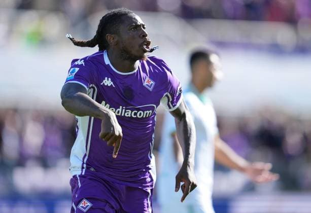October 5, 2025, Florence, Italy: Fiorentina s foward Moise Kean celebrates after scoring a goal during the Italian Serie A soccer match ACF Fiorentina vs AS Roma at Artemio Franchi Stadium in Florence, Italy, 5 October 2025..ANSA CLAUDIO GIOVANNINI Serie A- ACF Fiorentina Vs AS Roma  - ZUMAa110 20251005_zaf_a110_030 Copyright: xClaudioxGiovanninix