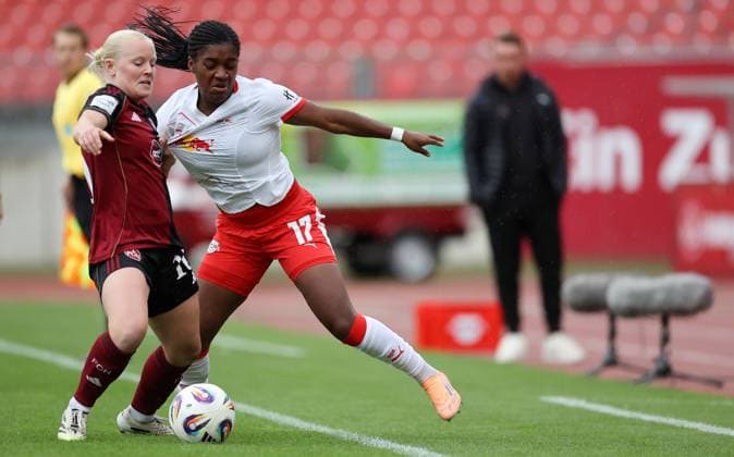 Gambone Aleigh - Boboy Delice , 1.FC Nürnberg-RB Leipzig , Google Pixel Frauen-Bundesliga , Fußball , in den Max Morlock Stadion, in Nürnberg , Bayern, Deutschland. Oktober 05, 2025 . Photo by: Davide Elias IPA Photo Pressefoto DENL Copyright: xDavidexEliasx