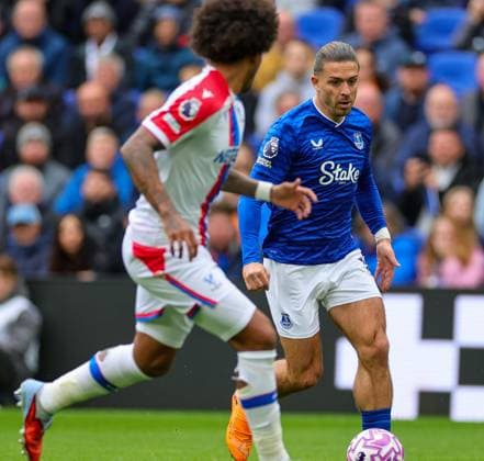 5th October 2025; Hill Dickinson Stadium, Liverpool, England; Premier League Football, Everton versus Crystal Palace; Jack Grealish of Everton FC tracked by Chris Richards of Crystal Palace  RogerxEvans