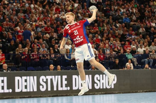 05.10.2025, xtgx, Handball Verein - SC Magdeburg v.l. Ferderik Bo Andersen (Hamburg, 21) wirft Tor, Torschuetze, erzielt Tor, Treffer, scores the goal Hamburg
