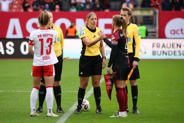 05.10.2025 - Fussball - Saison 2025 2026 - 1. Google Pixel Frauen Bundesliga - 05. Spieltag: 1. FC Nürnberg FCN ( Club Clubfrauen ) - RB Leipzig - Sportfoto Zink DCDE - xdcxdex -