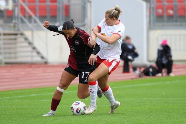05.10.2025 - Fussball - Saison 2025 2026 - 1. Google Pixel Frauen Bundesliga - 05. Spieltag: 1. FC Nürnberg FCN ( Club Clubfrauen ) - RB Leipzig - Sportfoto Zink DCDE - xdcxdex - Selma Licina ( 17, 1. FC Nürnberg FCN ), Marleen Schimmer (14, RB Leipzig )