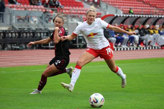05.10.2025 - Fussball - Saison 2025 2026 - 1. Google Pixel Frauen Bundesliga - 05. Spieltag: 1. FC Nürnberg FCN ( Club Clubfrauen ) - RB Leipzig - Sportfoto Zink DCDE - xdcxdex - Sanja Homann ( 19, 1. FC Nürnberg FCN ), Marleen Schimmer (14, RB Leipzig )