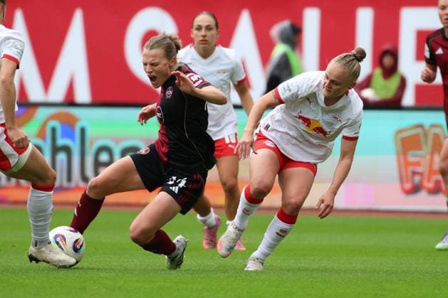 05.10.2025 - Fussball - Saison 2025 2026 - 1. Google Pixel Frauen Bundesliga - 05. Spieltag: 1. FC Nürnberg FCN ( Club Clubfrauen ) - RB Leipzig - Sportfoto Zink DCDE - xdcxdex - Nastassja Lein ( 24, 1. FC Nürnberg FCN ), Victoria Krug (20, RB Leipzig )