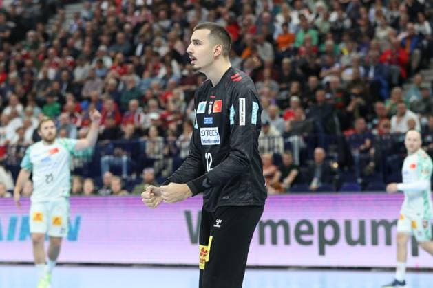 05.10.2025, xgox, Handball - Daikin HBL, Handball Verein Hamburg - SC Magdeburg emspor, v.l. Matej Mandic (Magdeburg, 12) Jubelt ueber gehaltenen Ball, abgewehrt, gehalten, Torhueter Hamburg