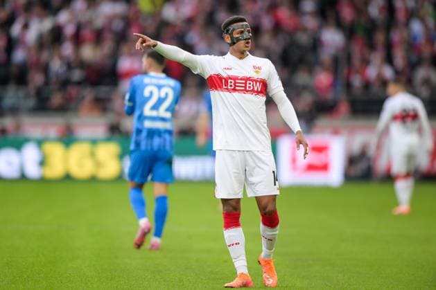 Fußball, 1. Bundesliga, 20251005, VfB Stuttgart - 1. FC Heidenheim 1846. Im Bild Luca JAQUEZ (Stuttgart, 14) zeigt deutet Zeigefinger. Stuttgart MHP Arena Baden Württemberg Deutschland Copyright: Passion2Press MarkusxFischerx