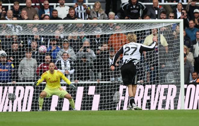Newcastle Upon Tyne, England, 5th October 2025. Nick Woltemade of Newcastle United shoots to score a penalty for the second goal during the Newcastle United vs Nottingham Forest Premier League match at St. James Park, Newcastle Upon Tyne. Picture credit should read: Nigel Roddis Sportimage EDITORIAL USE ONLY. No use with unauthorised audio, video, data, fixture lists, club league logos or live services. Online in-match use limited to 120 images, no video emulation. No use in betting, games or single club league player publications. SPI_023_NR_NEWC_NOTT SPI-4199-0023