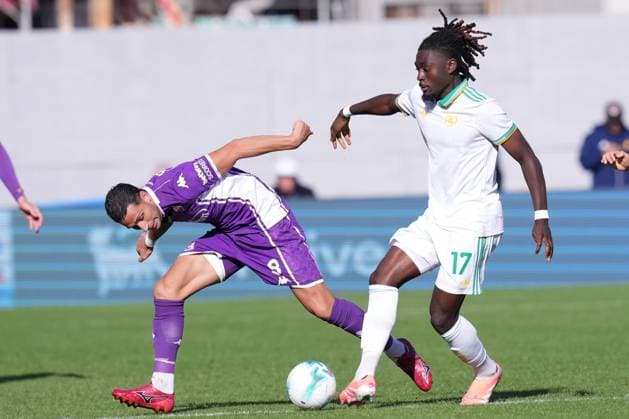 Fiorentina s Rolando Mandragora Roma™s Manu Kone during the Serie A EniLive soccer match between Fiorentina and Roma at the Artemio Franchi stadium in Florence, Italy - Sunday October 5, 2025 - Soccer ( Photo by Alfredo Falcone LaPresse )  Copyright: xAlfredoxFalcone LaPressex