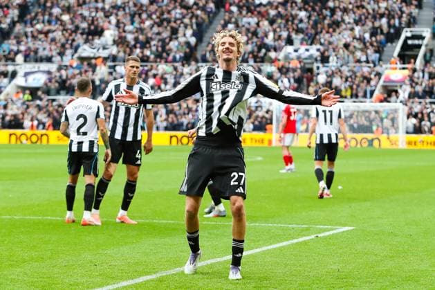Newcastle United FC v Nottingham Forest FC, Premier League Nick Woltemade Of Newcastle United scores a GOAL 2-0 and celebrates during the Newcastle United FC v Nottingham Forest FC English Premier League match at St.James Park, Newcastle, England, United Kingdom on 5 October 2025 Credit: Lee Keuneke Every Second Media Editorial use only. All images are copyright Every Second Media Limited. No images may be reproduced without prior permission. All rights reserved. Premier League and Football League images are subject to licensing agreements with Football DataCo Limited. see https: www.football-dataco.com Copyright: xIMAGO EveryxSecondxMediax ESM-1616-0073 LeexKeunekex xEveryxSecondxMediax