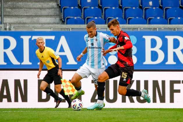 05.10.2025, xavx, Fussball 3.Liga, SV Wehen Wiesbaden - TSV 1860 München v.l. Sigurd Haugen (TSV 1860 Muenchen), Justin Janitzek (SV Wehen Wiesbaden) (DFL DFB REGULATIONS PROHIBIT ANY USE OF PHOTOGRAPHS as IMAGE SEQUENCES and or QUASI-VIDEO) Wiesbaden