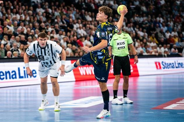 David More (Rhein-Neckar Loewen, 15) beim Siebenmeter Wurf, GER, THW Kiel vs Rhein-Neckar Loewen, Handball, Bundesliga, Spieltag 7, Saison 2025 2026, 05.10.2025 GER, THW Kiel vs Rhein-Neckar Loewen, Handball, Bundesliga, Spieltag 7, Saison 2025 2026, 05.10.2025 Kiel Copyright: xEibner-Pressefoto MaxxVincenx EP_MVN
