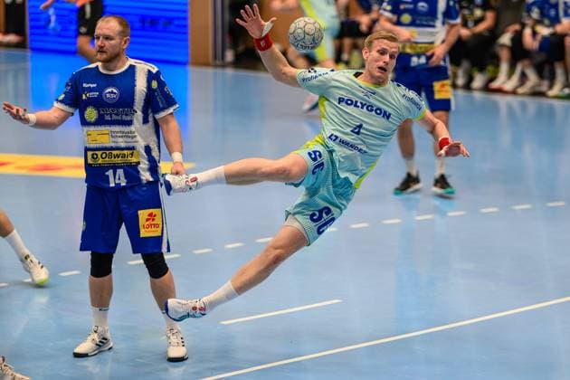 Ellidi Snaer, Vidarsson (KM, VfL Gummersbach, 4), Peter, Walz (Kreislaeufer, ThSV Eisenach, 14) GER, Thueringen, ThSV Eisenach gegen VfL Gummersbach, 1. Daikin Handballbundesliga, Handball, 7.Spieltag, Saison 2025 2026, Sonntag, 05.10.2025 GER, Thueringen, ThSV Eisenach gegen VfL Gummersbach, 1. Daikin Handballbundesliga, Handball, 7.Spieltag, Saison 2025 2026, Sonntag, 05.10.2025 Eisenach Copyright: xEibner-Pressefoto MartinxHerbstx EP_MHT