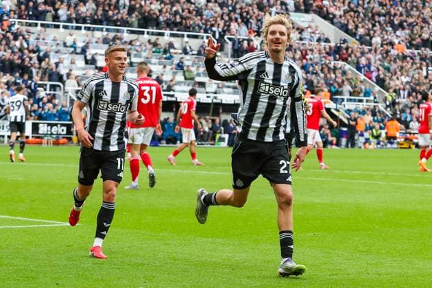 Newcastle United FC v Nottingham Forest FC, Premier League Nick Woltemade Of Newcastle United scores a GOAL 2-0 and celebrates during the Newcastle United FC v Nottingham Forest FC English Premier League match at St.James Park, Newcastle, England, United Kingdom on 5 October 2025 Credit: Lee Keuneke Every Second Media Editorial use only. All images are copyright Every Second Media Limited. No images may be reproduced without prior permission. All rights reserved. Premier League and Football League images are subject to licensing agreements with Football DataCo Limited. see https: www.football-dataco.com Copyright: xIMAGO EveryxSecondxMediax ESM-1616-0088 LeexKeunekex xEveryxSecondxMediax