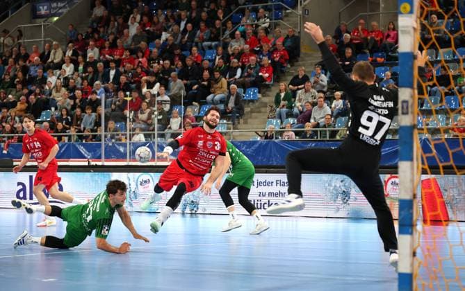 05.10.2025, Deutschland, Bietigheim, Handball 2. Bundesliga, SG BBM Bietigheim vs. Eulen Ludwigshafen, Jonathan Fischer (BBM)