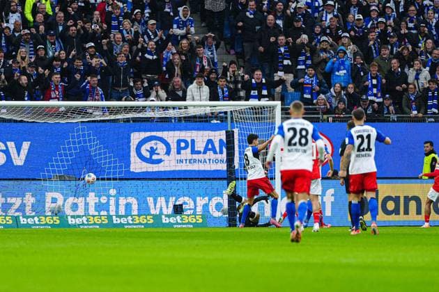 Tor zum 1:0 Albert Sambi Lokonga (Hamburger SV, 06) GER, Hamburger SV vs. FSV Mainz 05, Fussball, 1. Bundesliga, Spieltag 6, Saison 2025 2026, 05.10.2025 GER, Hamburger SV vs. FSV Mainz 05, Fussball, 1. Bundesliga, Spieltag 6, Saison 2025 2026, 05.10.2025 Hamburg Copyright: xEibner-Pressefoto MarcelxvonxFehrnx EP_MFN