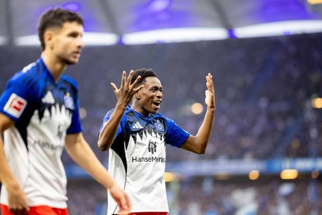 Hamburg, 5. Oktober 2025 - Fußball, 1. Bundesliga 2025 26, Hamburger SV - 1. FSV Mainz 05: Albert Sambi Lokonga (Hamburger SV, 6) bejubelt seinen Treffer zum 1:0 DFL REGULATIONS PROHIBIT ANY USE OF PHOTOGRAPHS AS IMAGE SEQUENCES AND OR QUASI-VIDEO.