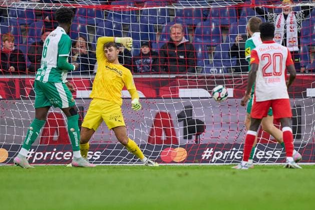 Salzburg, Österreich 05. Oktober 2025: Admiral Bundesliga - 2025 2026 - Sp. 9 - RB Salzburg vs. SK Rapid Wien Im Bild: Tor, 1:0 durch Soumaila Diabate (RB) nicht im Bild, Torwart Niklas Hedl (Rapid) geschlagen Red Bull Arena