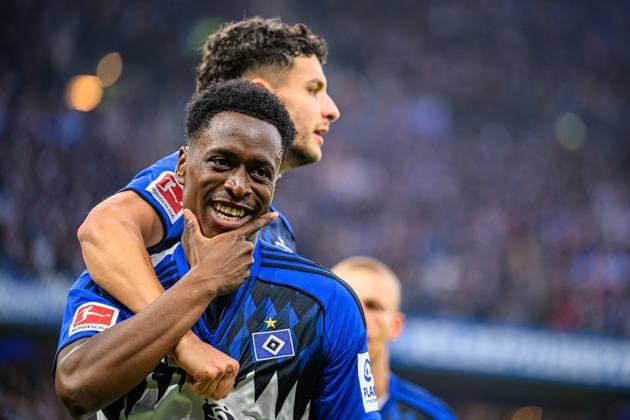 Fußball I Herren I Saison 2025-2026 I Bundesliga I 6. Spieltag I Hamburger SV - 1. FSV Mainz 05 I 05.10.2025 Albert Sambi Lokonga (6, Hamburger SV), Daniel Elfadli (8, Hamburger SV) Hamburg Volksparkstadion Hamburg Deutschland Copyright: xLobecax xHenningxRohlfsx