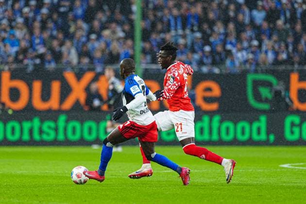 Jean-Luc Dompe (Hamburger SV, 07), Danny Da Costa (FSV Mainz 05, 21) GER, Hamburger SV vs. FSV Mainz 05, Fussball, 1. Bundesliga, Spieltag 6, Saison 2025 2026, 05.10.2025 GER, Hamburger SV vs. FSV Mainz 05, Fussball, 1. Bundesliga, Spieltag 6, Saison 2025 2026, 05.10.2025 Hamburg Copyright: xEibner-Pressefoto MarcelxvonxFehrnx EP_MFN