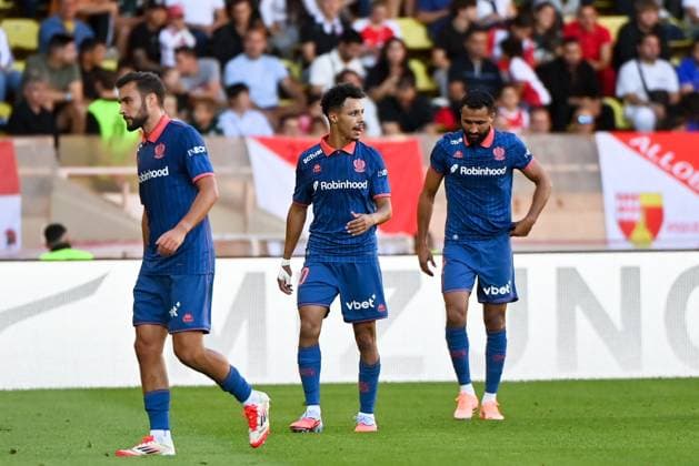 AS Monaco FC v OGC Nice - Ligue 1 McDonald s 2025 2026 10 Sofiane DIOP (ogcn) during the Ligue 1 McDonald s match between Monaco and Nice at Stade Louis II on October 5, 2025 in Monaco, Monaco. Monaco Monaco  Copyright: xFEPx 776348155