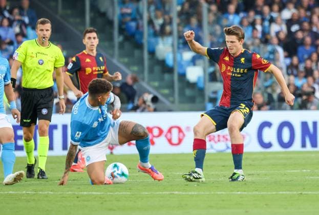 October 5, 2025, Napoli, Campania, ITALIA: Morten Frendrup of FC Genoa During the 2025 26 Italian Serie A football match between SSC Napoli and Genoa on October 5, 2025, at the Diego Armando Maradona Stadium in Naples...Pictured: Napoli ITALIA - ZUMAs236 20251005_aap_s236_032 Copyright: xFabioxSassox