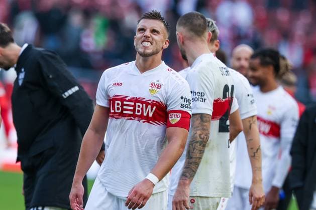 Ermedin Demirovic 9 (VfB Stuttgart) zieht eine Grimasse, VfB Stuttgart vs. 1. FC Heidenheim 1846, DFL, Bundesliga, Saison 2025 2026, MHP Arena, Hinrunde, 6. Spieltag, 05.10.2025 DFB regulations prohibit any use of photographs as image sequences and or quasi-video Stuttgart Baden-Wuerttemberg Deutschland