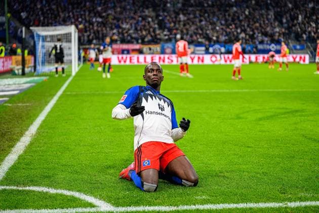 Fußball I Herren I Saison 2025-2026 I Bundesliga I 6. Spieltag I Hamburger SV - 1. FSV Mainz 05 I 05.10.2025 Jean-Luc DompÃ (7, Hamburger SV) Hamburg Volksparkstadion Hamburg Deutschland Copyright: xLobecax xHenningxRohlfsx