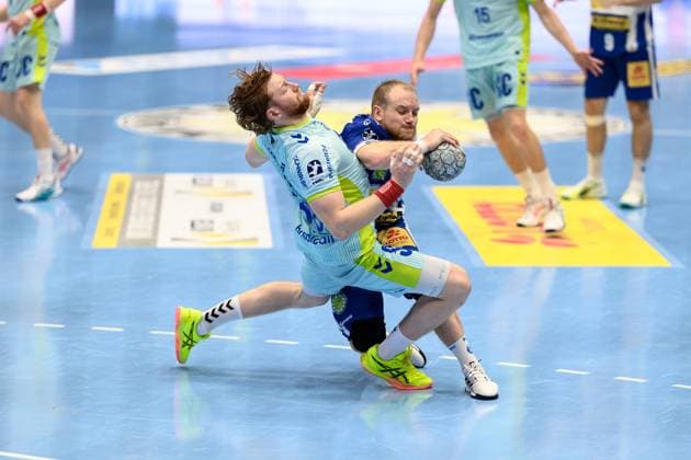 Tom, Kiesler (RL, VfL Gummersbach, 30), Peter, Walz (Kreislaeufer, ThSV Eisenach, 14) GER, Thueringen, ThSV Eisenach gegen VfL Gummersbach, 1. Daikin Handballbundesliga, Handball, 7.Spieltag, Saison 2025 2026, Sonntag, 05.10.2025 GER, Thueringen, ThSV Eisenach gegen VfL Gummersbach, 1. Daikin Handballbundesliga, Handball, 7.Spieltag, Saison 2025 2026, Sonntag, 05.10.2025 Eisenach Copyright: xEibner-Pressefoto MartinxHerbstx EP_MHT