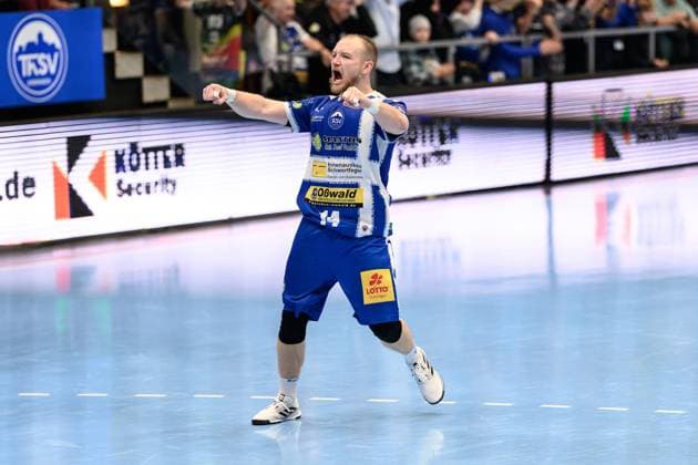 Peter, Walz (Kreislaeufer, ThSV Eisenach, 14) Jubel zu den Fans nach Treffer. GER, Thueringen, ThSV Eisenach gegen VfL Gummersbach, 1. Daikin Handballbundesliga, Handball, 7.Spieltag, Saison 2025 2026, Sonntag, 05.10.2025 GER, Thueringen, ThSV Eisenach gegen VfL Gummersbach, 1. Daikin Handballbundesliga, Handball, 7.Spieltag, Saison 2025 2026, Sonntag, 05.10.2025 Eisenach Copyright: xEibner-Pressefoto MartinxHerbstx EP_MHT