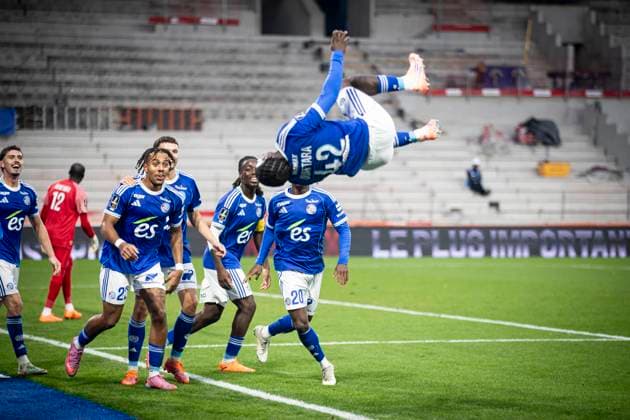 FOOTBALL: Ligue 1 Racing Strasbourg (RCS) vs Angers. 05 10 2025 Stade de la Meinau. Strasbourg - France Joie des joueurs de l equipe de Racing Strasbourg apres le but de Abdoul Ouattara 42 (RCS)  Copyright: xElyxandroxCEGARRAx