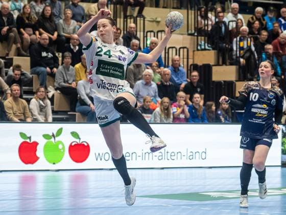 Luisa Scherer (Frisch Auf Frauen, 24) beim Tempogegenstoss, Buxtehuder SV vs. Frisch Auf Goeppingen, Handball, 1. Bundesliga, Spielzeit 2025 2026, 05.10.2025 Buxtehuder SV vs. Frisch Auf Goeppingen, Handball, 1. Bundesliga, Spielzeit 2025 2026, 05.10.2025 Buxtehude Copyright: xEibner-Pressefoto MichaelxSchmidx EP_MST