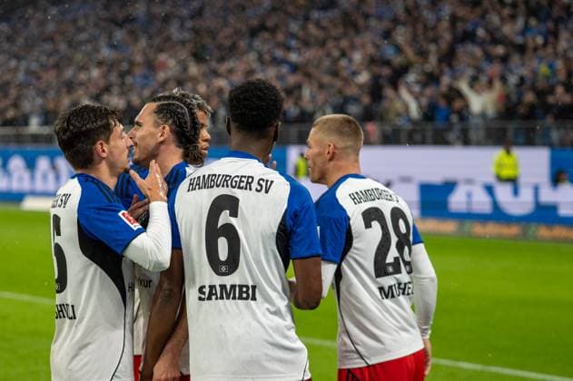 Deutschland: Fussball 1. Liga, 6. Spieltag 2025 2026, Hamburger SV - FSV Mainz 05 am 05.10. in Hamburg (Volksparkstadion): Torjubel 4:0 HSV Rayan Philippe (Hamburger SV 14) Copyright: xSvenxHeidmannx