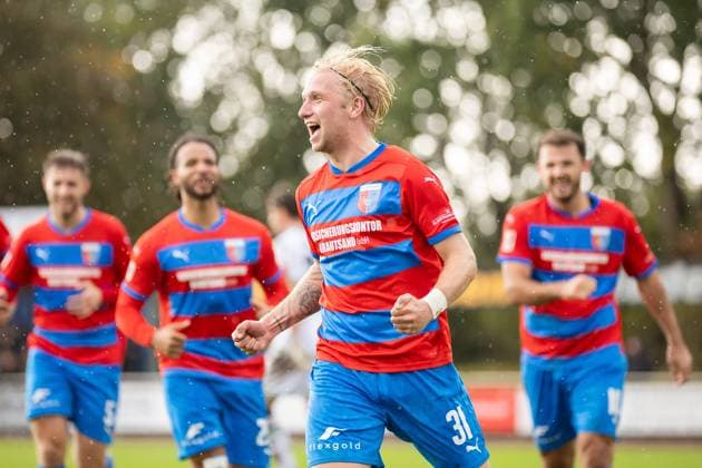 Fussball I Herren I Saison 2025-2026 I Regionalliga Nord I 13. Spieltag I SV Drochtersen-Assel - Hannover 96 II I 05.10.2025 Matti Cebulla (31, SV Drochtersen Assel) jubelt über das 3:0 Drochtersen Kehdinger Stadion Niedersachsen Deutschland Copyright: xLobeca JörgxStruwex