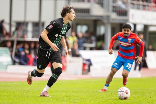 Fussball I Herren I Saison 2025-2026 I Regionalliga Nord I 13. Spieltag I SV Drochtersen-Assel - Hannover 96 II I 05.10.2025 Ilias Ebnoutalib (4, Hannover 96 II) Drochtersen Kehdinger Stadion Niedersachsen Deutschland Copyright: xLobeca JörgxStruwex