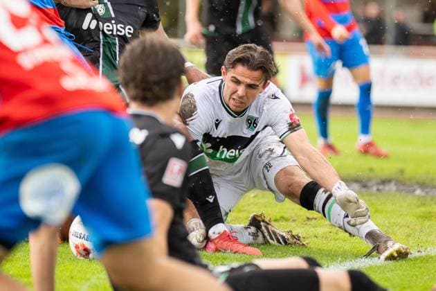 Fussball I Herren I Saison 2025-2026 I Regionalliga Nord I 13. Spieltag I SV Drochtersen-Assel - Hannover 96 II I 05.10.2025 Luca-Joel Grumpe (22, Hannover 96 II) Drochtersen Kehdinger Stadion Niedersachsen Deutschland Copyright: xLobeca JörgxStruwex