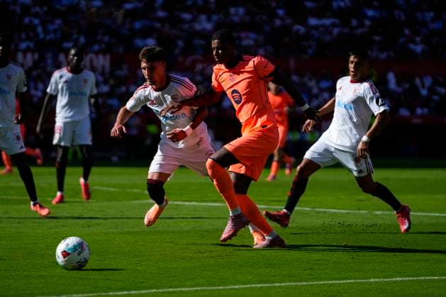 October 5, 2025, Sevilla, Sevilla, SPAIN: Marcus Rashford of FC Barcelona, Barca in action during the Spanish league, LaLiga EA Sports, football match played between Sevilla FC and FC Barcelona at Ramon Sanchez-Pizjuan stadium on October 5, 2025, in Sevilla, Spain. Sevilla SPAIN - ZUMAa181 20251005_zaa_a181_129 Copyright: xJoaquinxCorcherox