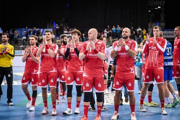 Mannschaft des MT Melsungen - Freude, Jubel nach Sieg gegen Stuttgart GER, TVB 1898 Stuttgart - MT Melsungen, DAIKIN HBL, Handball, Bundesliga, 7. Spieltag, Spielzeit 2025 2026, 05.10.2025 GER, TVB 1898 Stuttgart - Frisch Auf! Goeppingen, DAIKIN HBL, Handball, Bundesliga, 7. Spieltag, Spielzeit 2025 2026, 05.10.2025 Stuttgart Copyright: xSandyxDinkelackerx EP_SDR