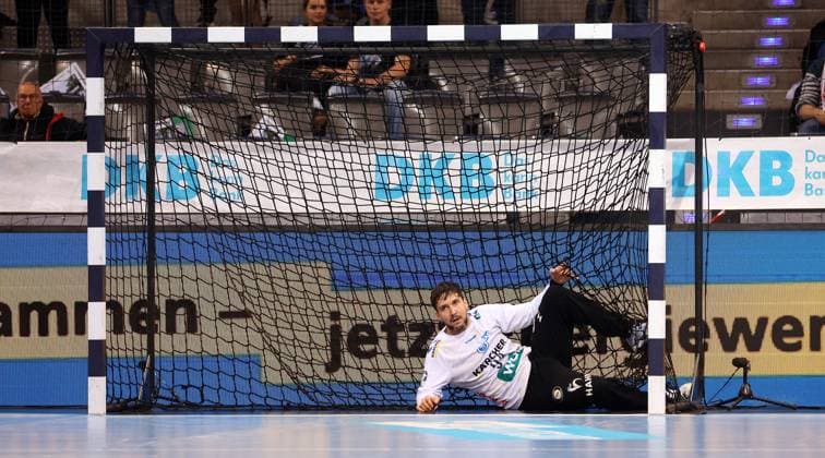 BAU 05.10.2025 Stuttgart Handball TVB Stuttgart vs. MT Melsungen, Daniel Rebmann (TVB) am Boden im Tor