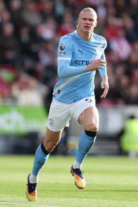 London, England, 5th October 2025. Erling Haaland of Manchester City during the Brentford vs Manchester City Premier League match at Gtech Community Stadium, London. Picture credit should read: Paul Terry Sportimage EDITORIAL USE ONLY. No use with unauthorised audio, video, data, fixture lists, club league logos or live services. Online in-match use limited to 120 images, no video emulation. No use in betting, games or single club league player publications. SPI_048_PT_Brentford_Man_City SPI-4202-0048