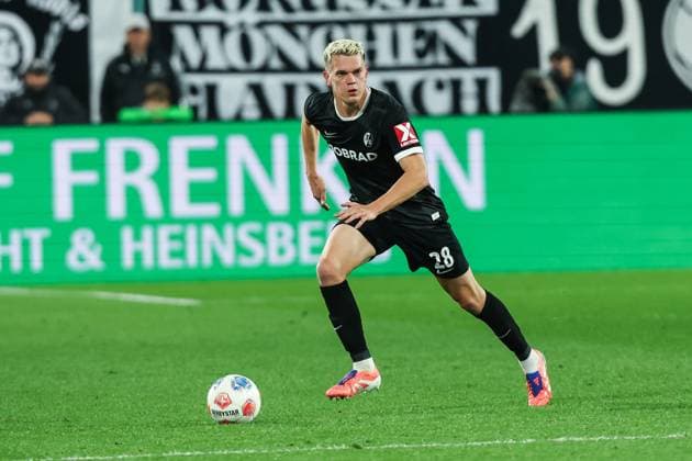 Fussball, Bundesliga Saison 2025 2026 6. Spieltag Borussia Mönchengladbach - SC Freiburg 05.10.2025, BORUSSIA-PARK Matthias Ginter (SC Freiburg, 28) Mönchengladbach BORUSSIA-PARK Nordrhein-Westfalen Deutschland