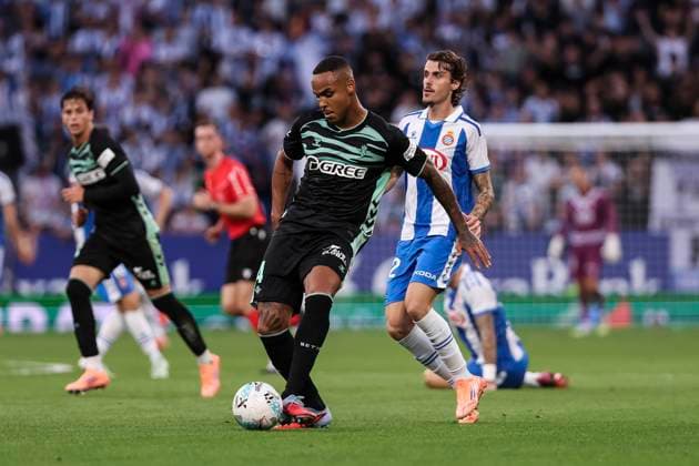 October 5, 2025, Cornella, Barcelona, SPAIN: Natan of Real Betis Balompie in action during the Spanish league, La Liga EA Sports, football match played between RCD Espanyol and Real Betis Balompie at RCDE Stadium on October 05, 2025 in Cornella, Barcelona, Spain. Cornella SPAIN - ZUMAa181 20251005_zaa_a181_240 Copyright: xJavierxBorregox