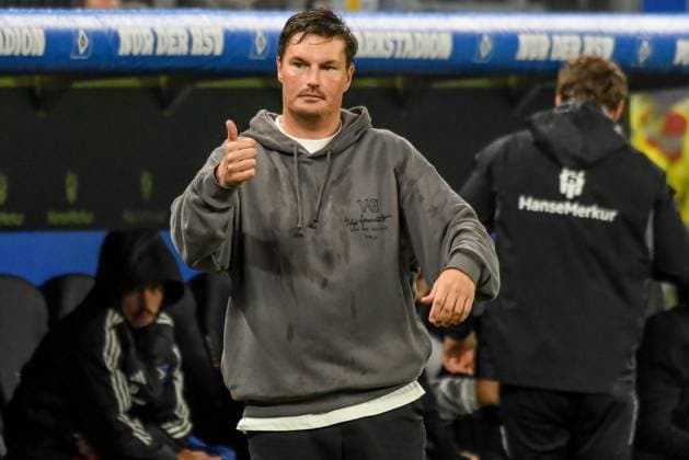 Trainer Merlin Polzin ( HSV ) ( Mainz ) Deutschland , Hamburg , Volksparkstadion , Fussball , 1. Bundesliga , Hamburger SV - FSV Mainz 05