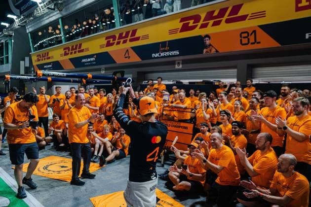 Formula 1 Singapore Grand Prix 2025 Lando Norris, McLaren Constructors Celebration Pit Lane during the Formula 1 Singapore Airlines Singapore Grand Prix 2025 at the Marina Bay Street Circuit, Singapore on 5 October 2025 Credit: Jun Da Tan Every Second Media Editorial use only. All images are copyright Every Second Media Limited. No images may be reproduced without prior permission. Copyright: xIMAGO EveryxSecondxMediax ESM-1610-0117 JunxDaxTanx xEveryxSecondxMediax
