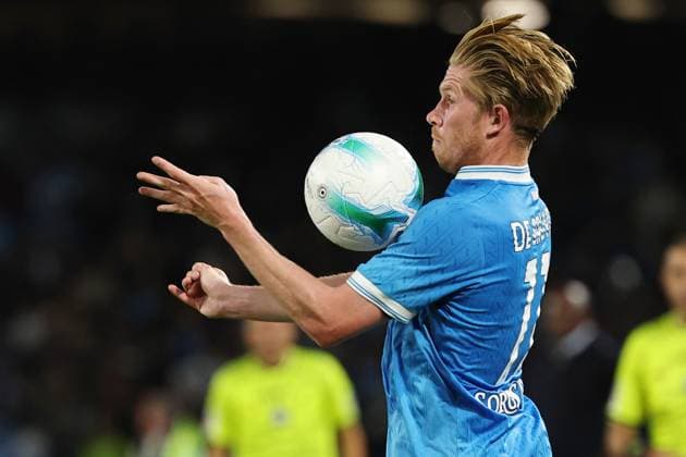Napoli™s Kevin De Bruyne during the Serie A soccer match between Napoli and Genoa at the Diego Armando Maradona Stadium in Naples, southern italy - Sunday , October 05 , 2025. - Soccer .  Copyright: xAlessandroxGarofalo LaPressex